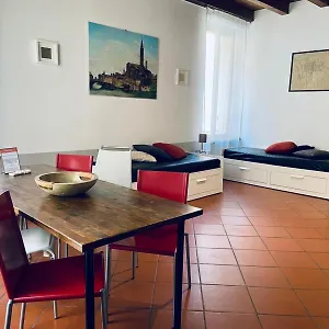 Sottoriva 12 Center Large Verona